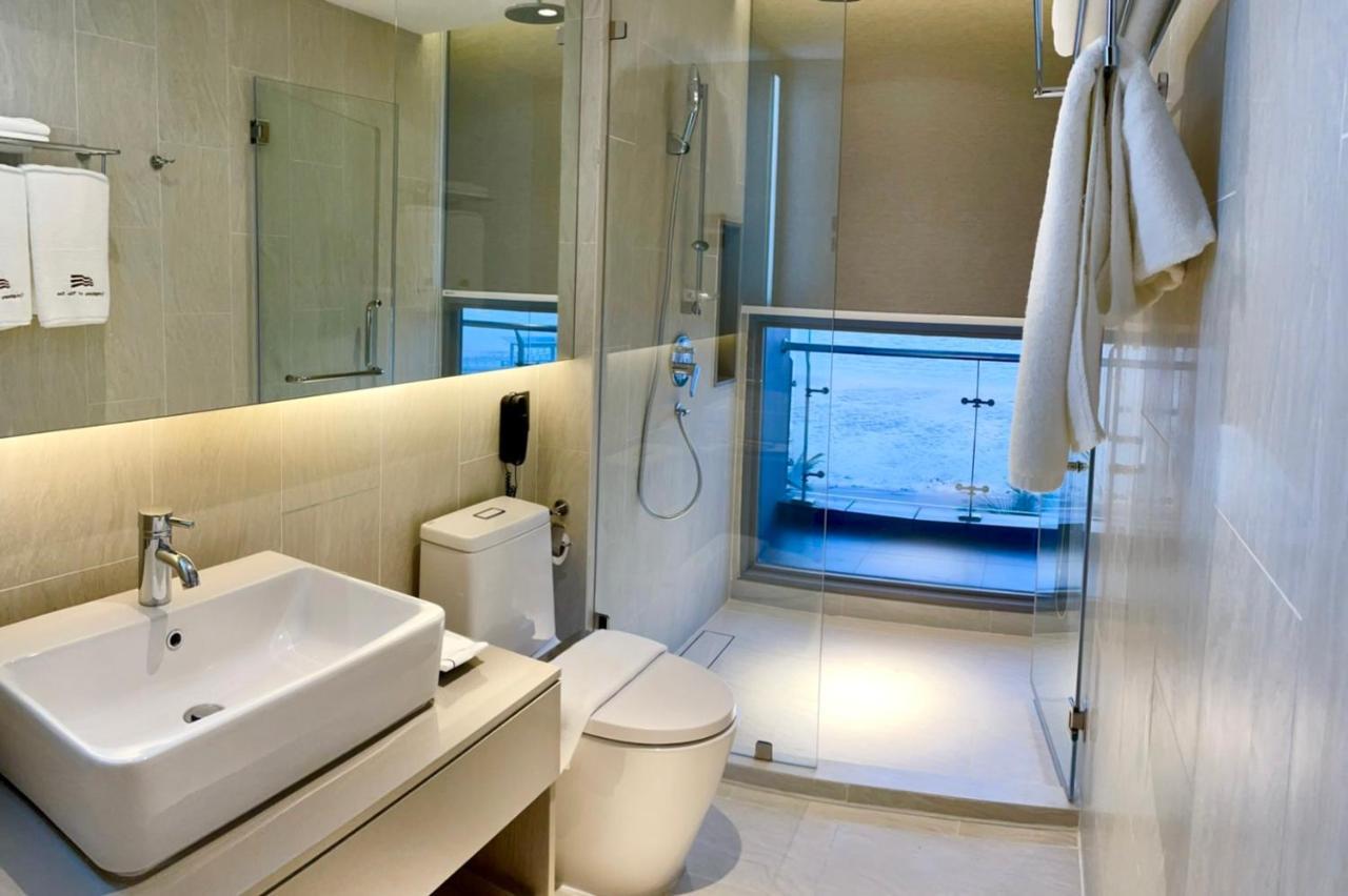 Symphony Of The Sea Hotel Bangsaen Dış mekan fotoğraf