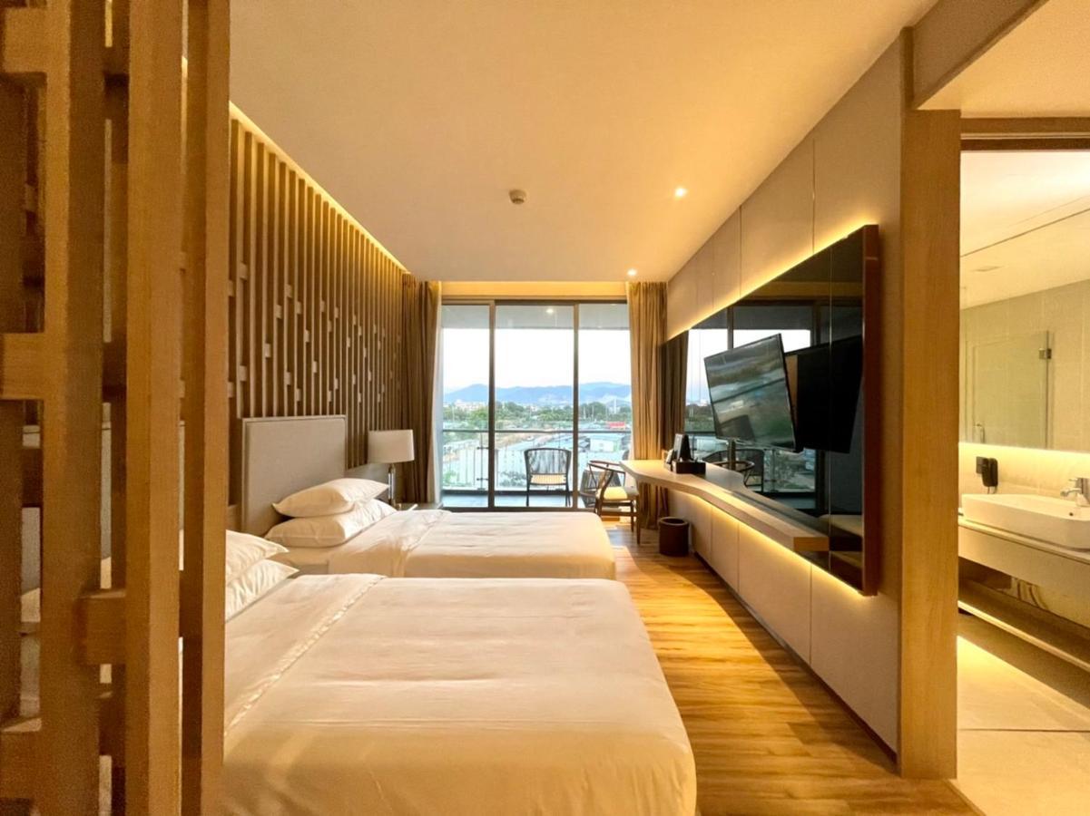 Symphony Of The Sea Hotel Bangsaen Dış mekan fotoğraf