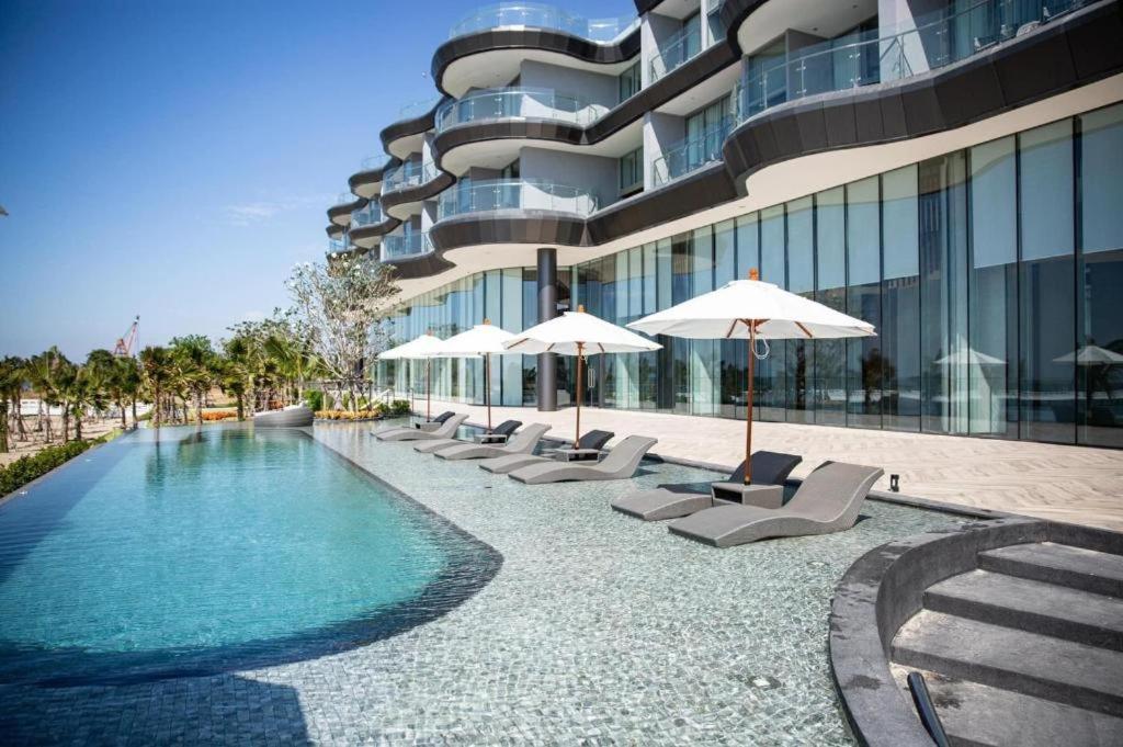 Symphony Of The Sea Hotel Bangsaen Dış mekan fotoğraf