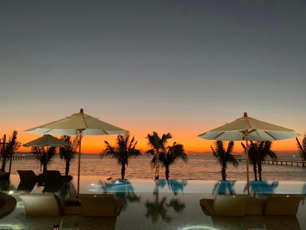 Symphony Of The Sea Hotel Bangsaen Dış mekan fotoğraf