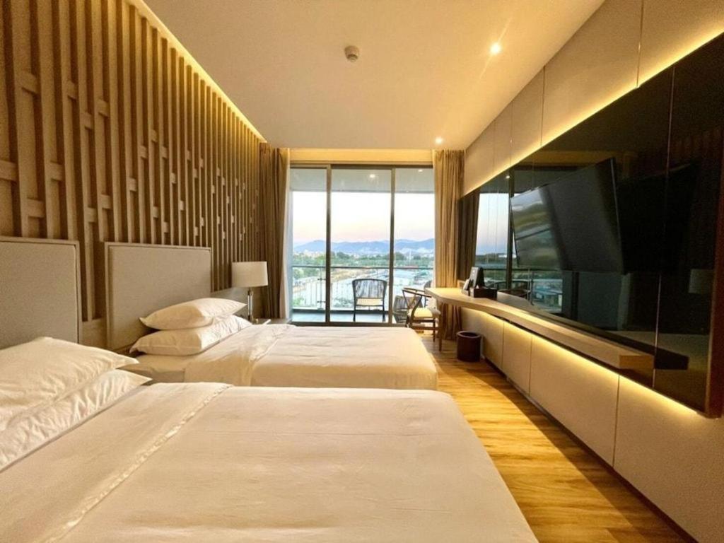 Symphony Of The Sea Hotel Bangsaen Dış mekan fotoğraf